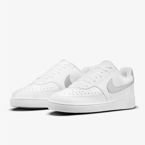 🚫Sold🚫 Women’s Nike Court Vision Low